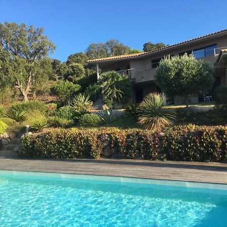 Domaine Les Hauts De Capicciola فيلة Pinarellu