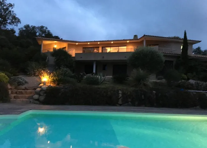 Domaine Les Hauts De Capicciola וילה *